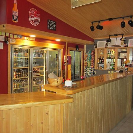 Alcan Motor Inn Гейнс-Джанкшен Екстер'єр фото